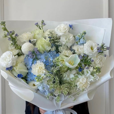 Frozen Romance Bouquet - ART Flowers LA