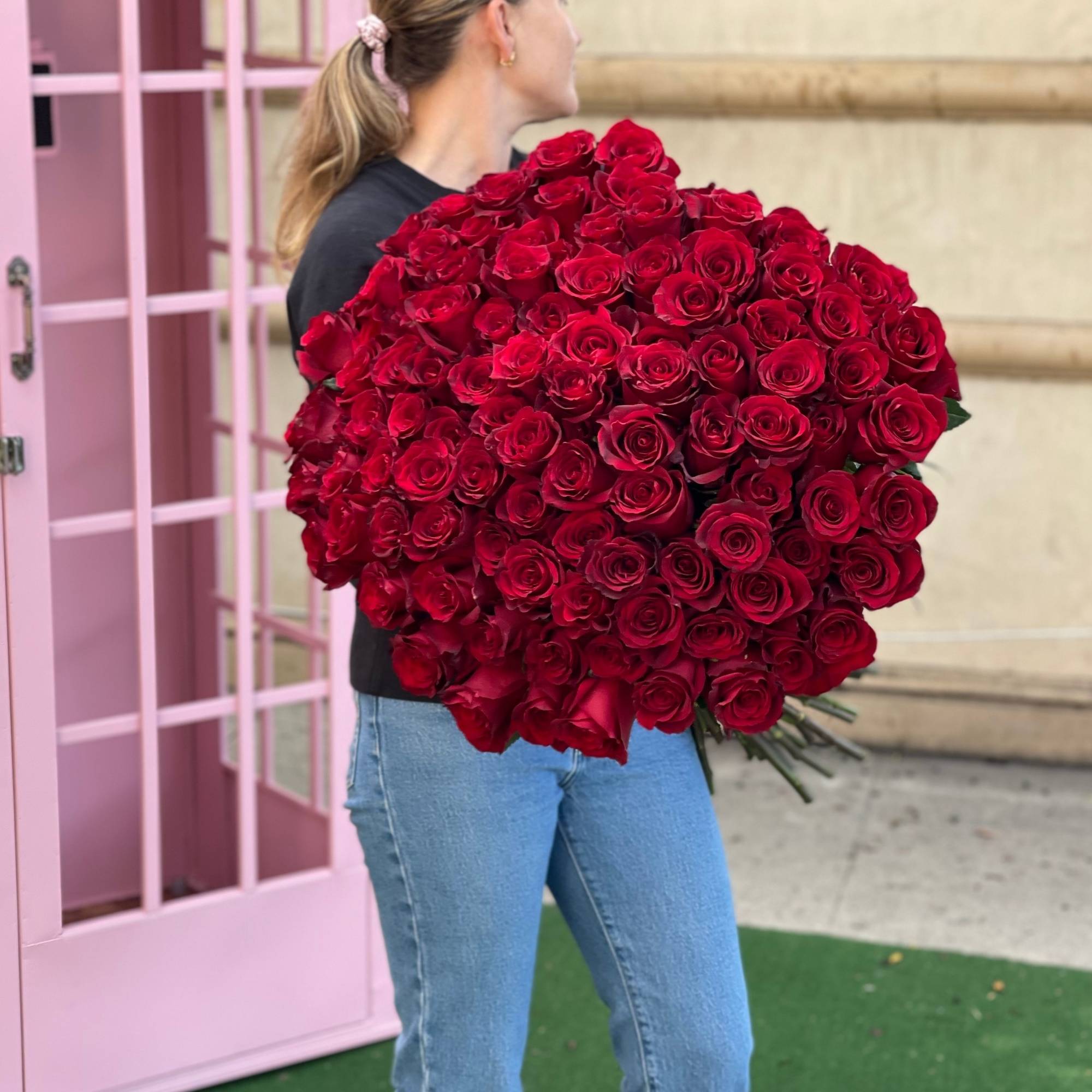 100 RED ROSES BOUQUET