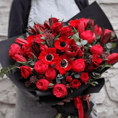 Red Love - ART Flowers LA