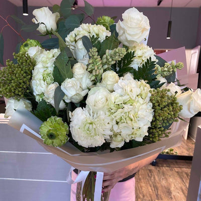 White Bouquet - ART Flowers LA