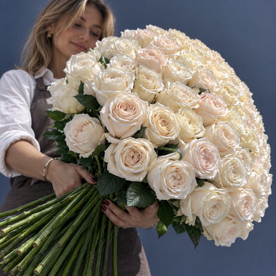 Large bouquet of white roses