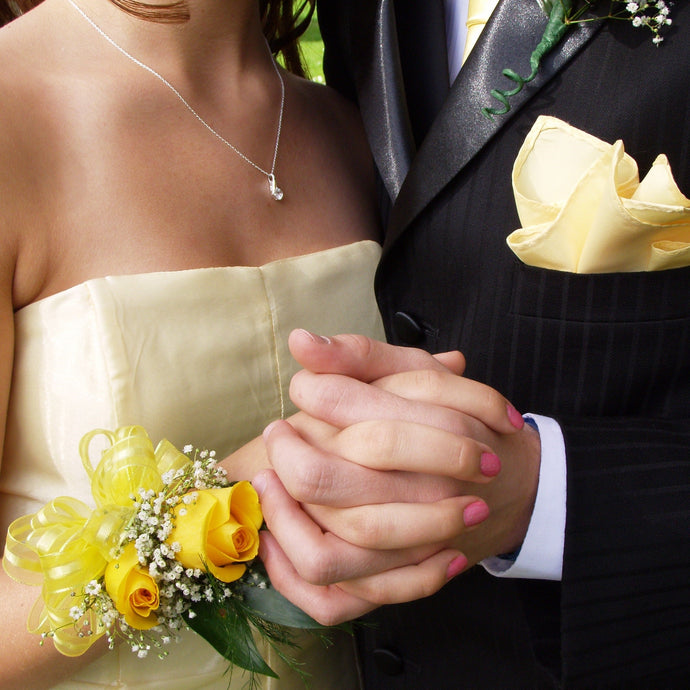 Guide to Flowers for Prom