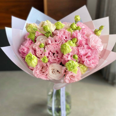 Lisa - ART Flowers LA