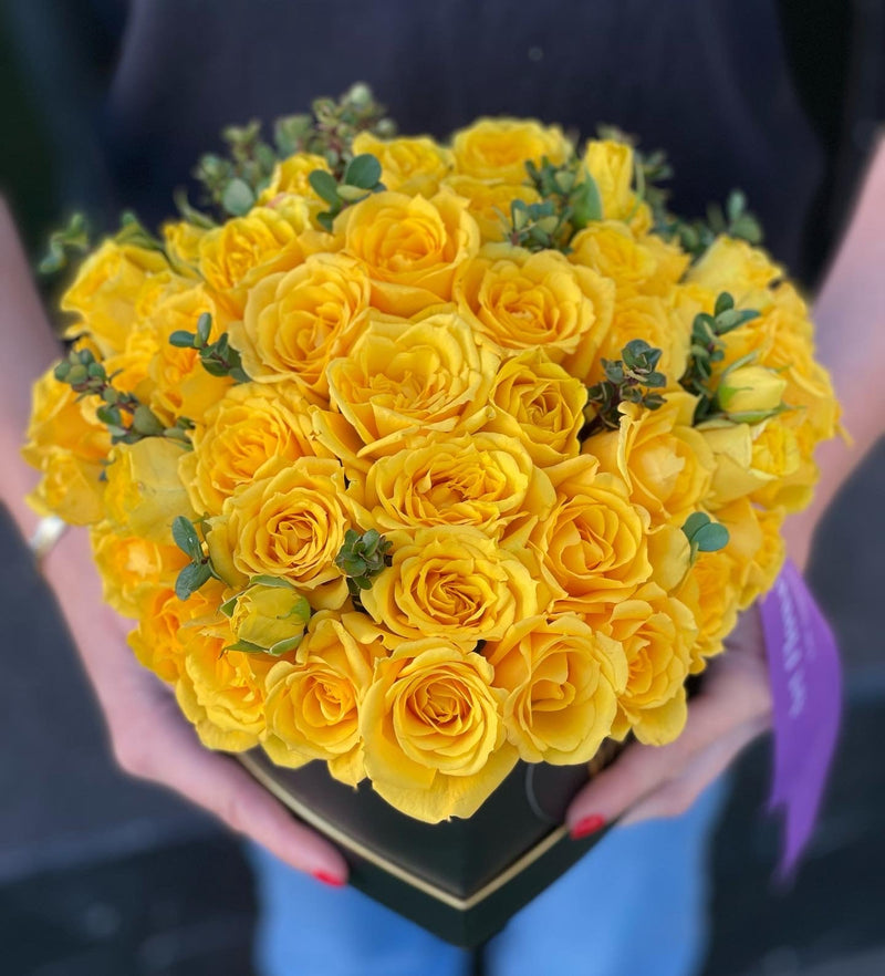 Yellow Heart - ART Flowers LA